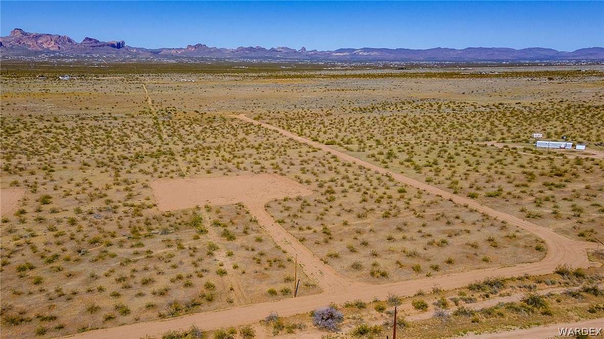 6.3 Acres of Land for Sale in Golden Valley, Arizona