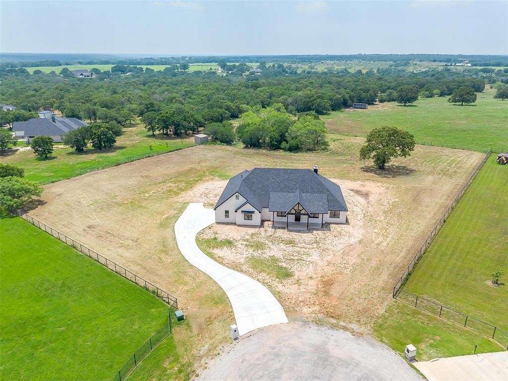2.154 Acres of Residential Land with Home for Sale in Weatherford, Texas