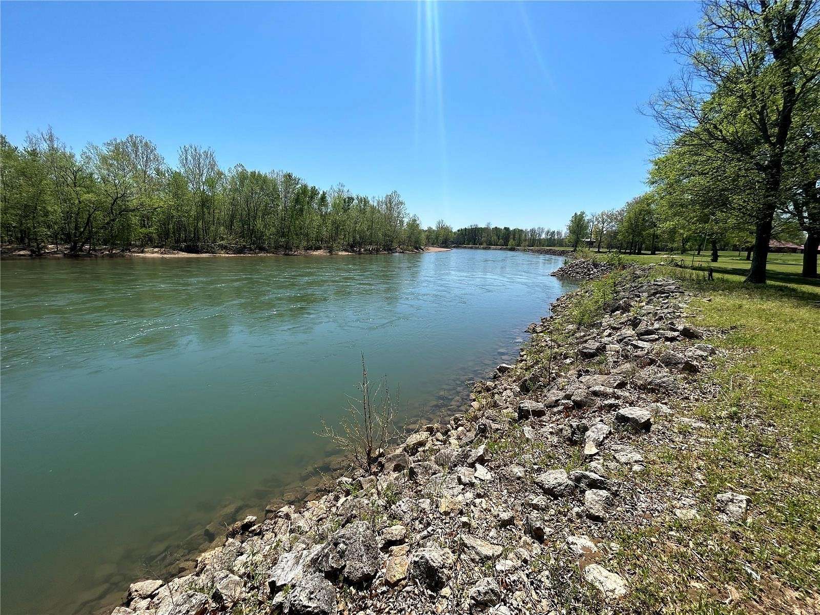 1.27 Acres of Land for Sale in Doniphan, Missouri