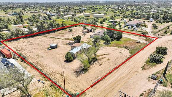 2.1 Acres of Residential Land with Home for Sale in Phelan, California