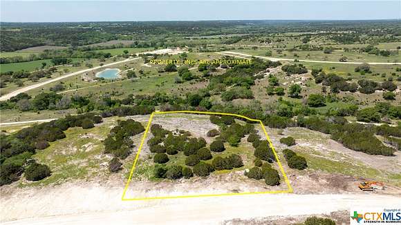 5 Acres of Residential Land for Sale in Oglesby, Texas