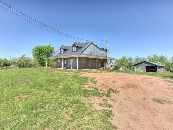 5 Acres of Residential Land with Home for Sale in Blanchard, Oklahoma