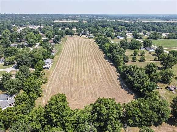 8.3 Acres of Residential Land for Sale in La Cygne, Kansas