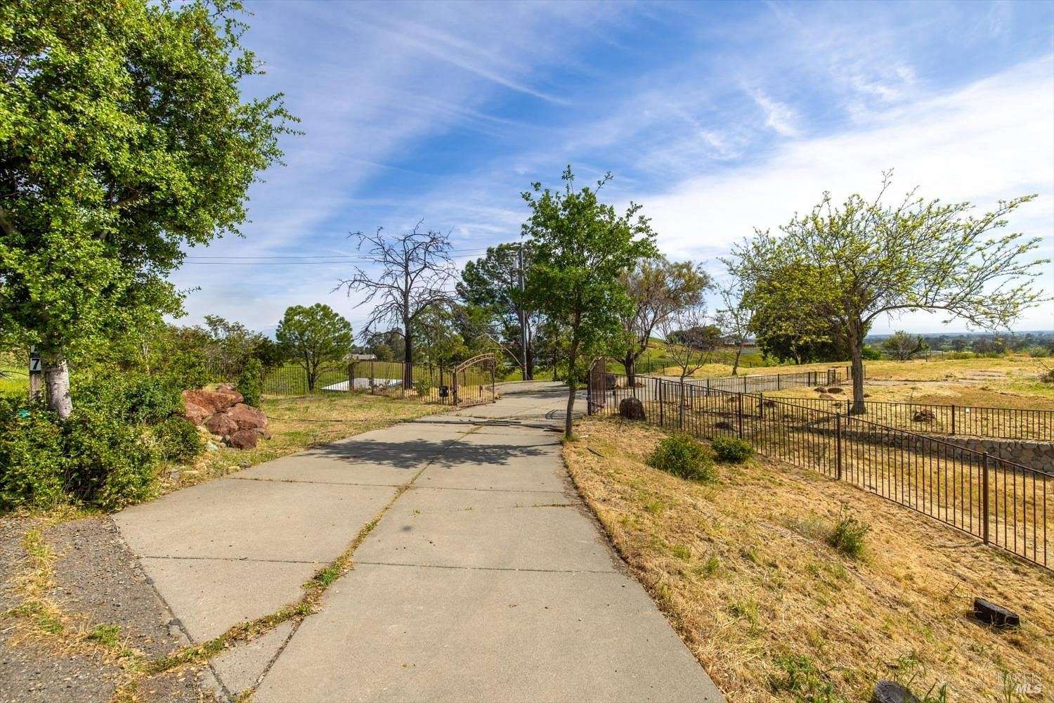 5 Acres of Improved Land for Sale in Vacaville, California
