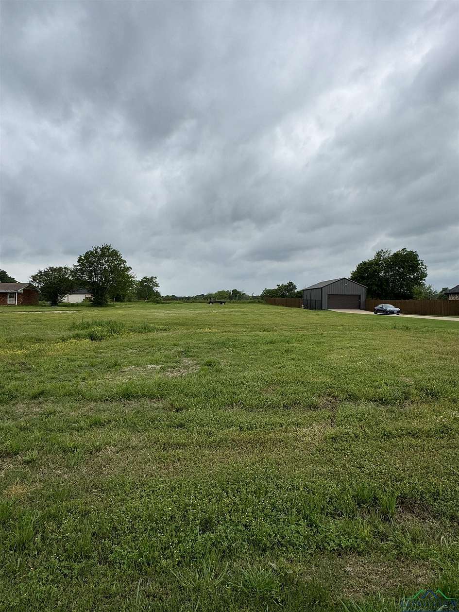 0.98 Acres of Residential Land for Sale in Longview, Texas
