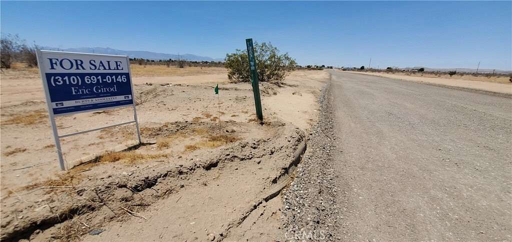 2 Acres of Commercial Land for Sale in Adelanto, California