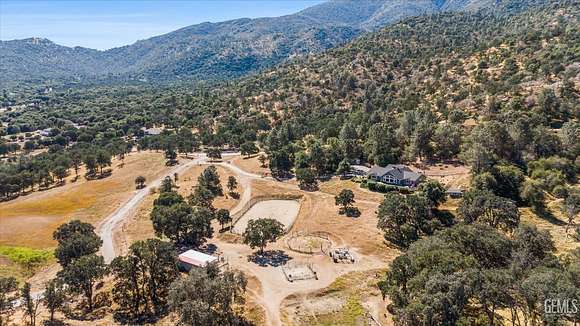 25 Acres of Agricultural Land with Home for Sale in Keene, California