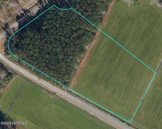 3.6 Acres of Residential Land for Sale in Oriental, North Carolina