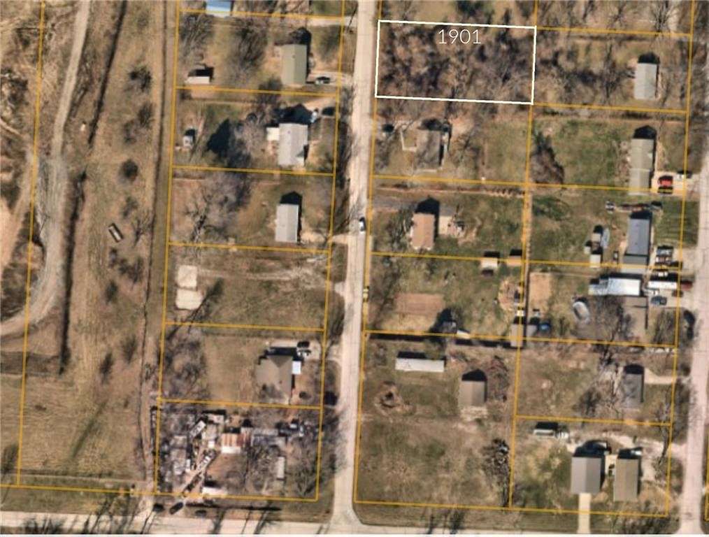 0.45 Acres of Residential Land for Sale in Independence, Missouri