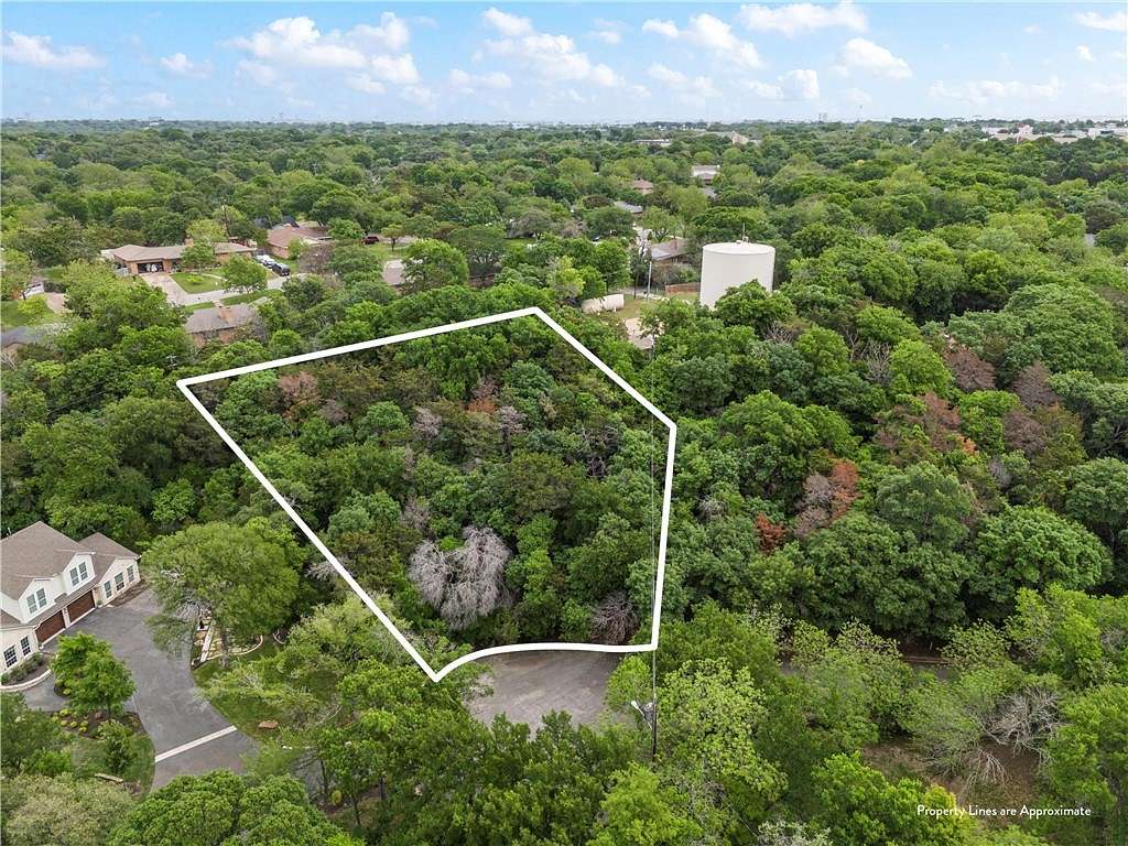 0.61 Acres of Residential Land for Sale in Woodway, Texas
