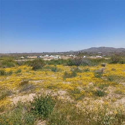 2 Acres of Land for Sale in Rosamond, California