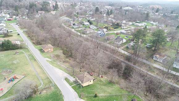 5.7 Acres of Residential Land with Home for Auction in Beckley, West Virginia