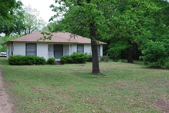 4.9 Acres of Residential Land with Home for Sale in Balch Springs, Texas