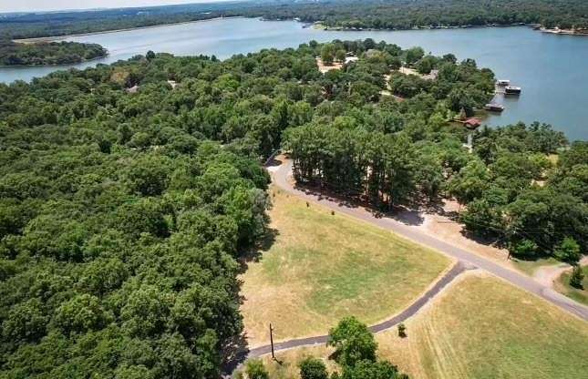 0.9 Acres of Residential Land for Sale in Athens, Texas