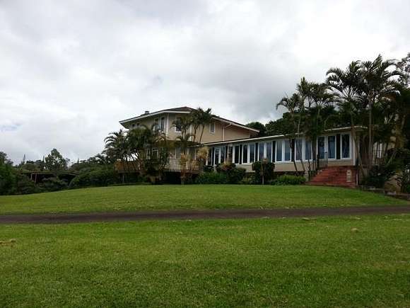 6.1 Acres of Land with Home for Sale in Makawao, Hawaii