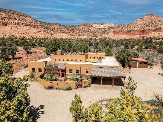 4.4 Acres of Residential Land with Home for Sale in Kanab, Utah