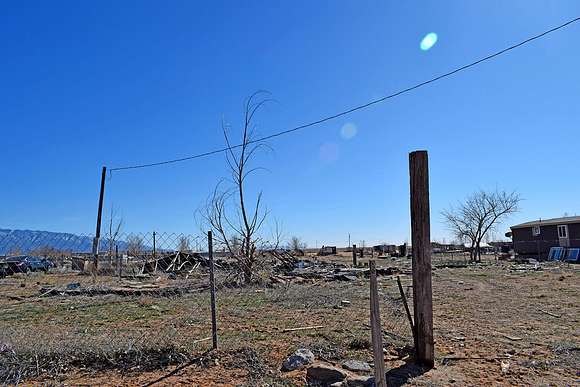 1 Acre of Land for Sale in Los Lunas, New Mexico
