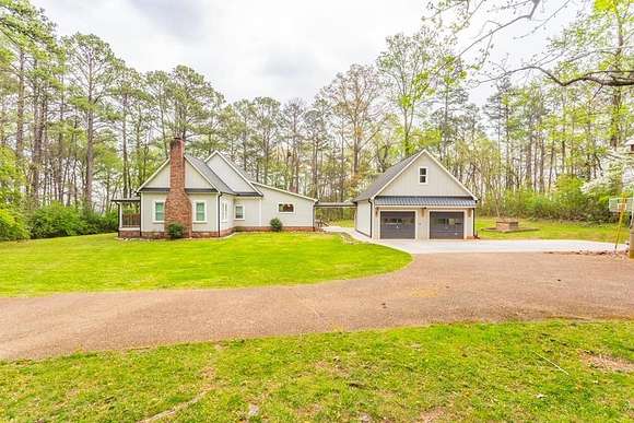4.1 Acres of Residential Land with Home for Sale in Dalton, Georgia