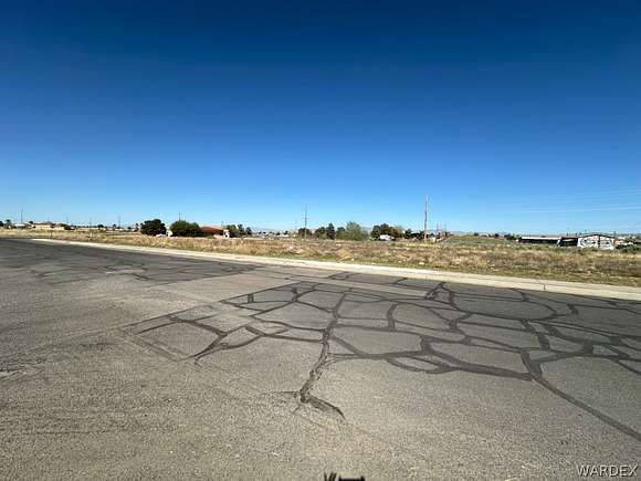 2.69 Acres of Commercial Land for Sale in Kingman, Arizona