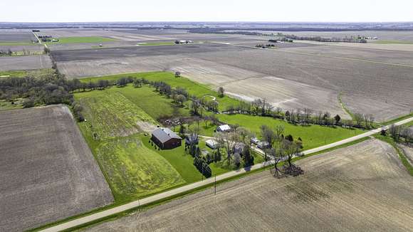 28.7 Acres of Agricultural Land with Home for Sale in Morris, Illinois
