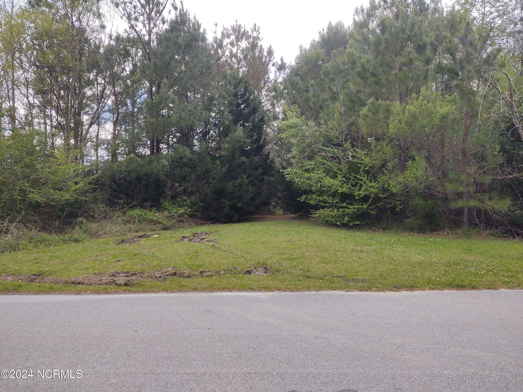 1.4 Acres of Residential Land for Sale in Holly Ridge, North Carolina
