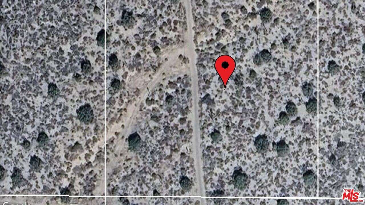 2.5 Acres of Residential Land for Sale in Llano, California