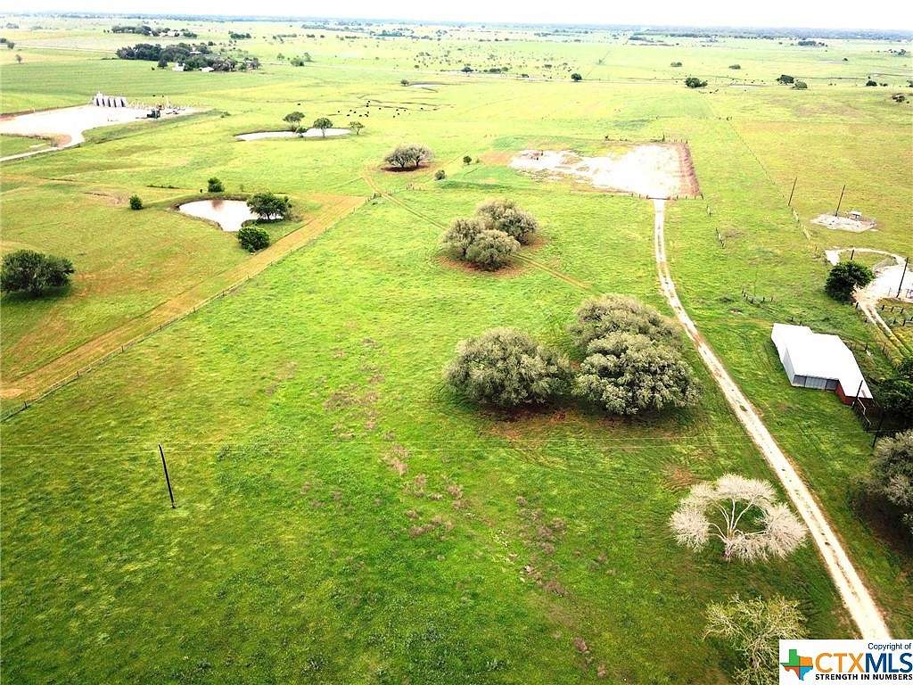 39.86 Acres of Agricultural Land for Sale in Yoakum, Texas