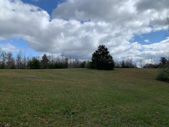 10 Acres of Recreational Land & Farm for Sale in Strunk, Kentucky
