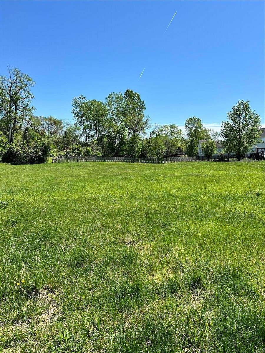 0.3 Acres of Residential Land for Sale in Belleville, Illinois