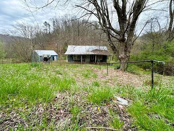 22 Acres of Land for Sale in Sandy Hook, Kentucky