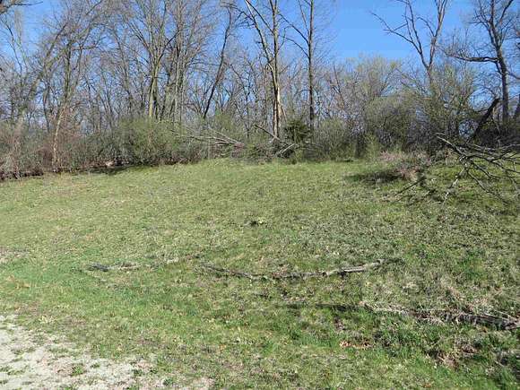 0.99 Acres of Residential Land for Sale in Janesville, Wisconsin