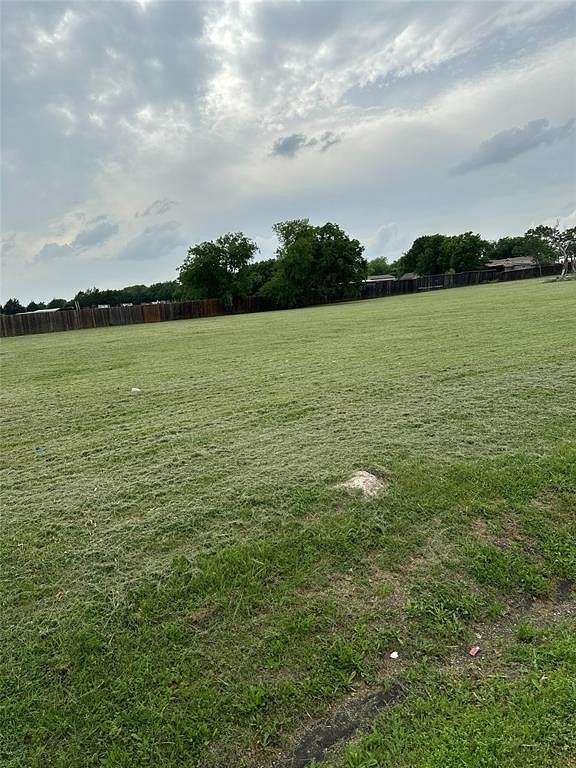 3.7 Acres of Commercial Land for Sale in DeSoto, Texas