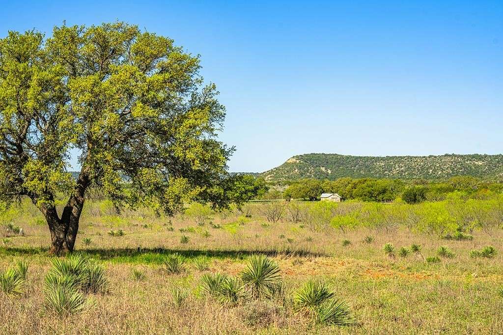 15.3 Acres of Agricultural Land for Sale in London, Texas