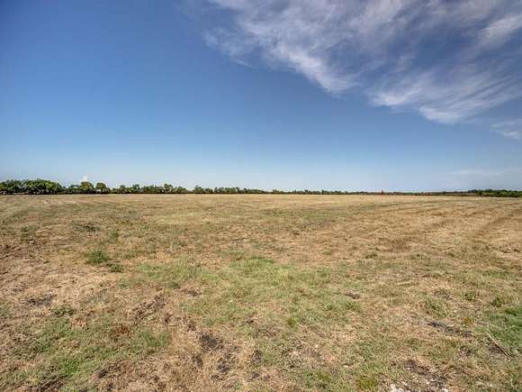 5 Acres of Residential Land for Sale in Greenville, Texas