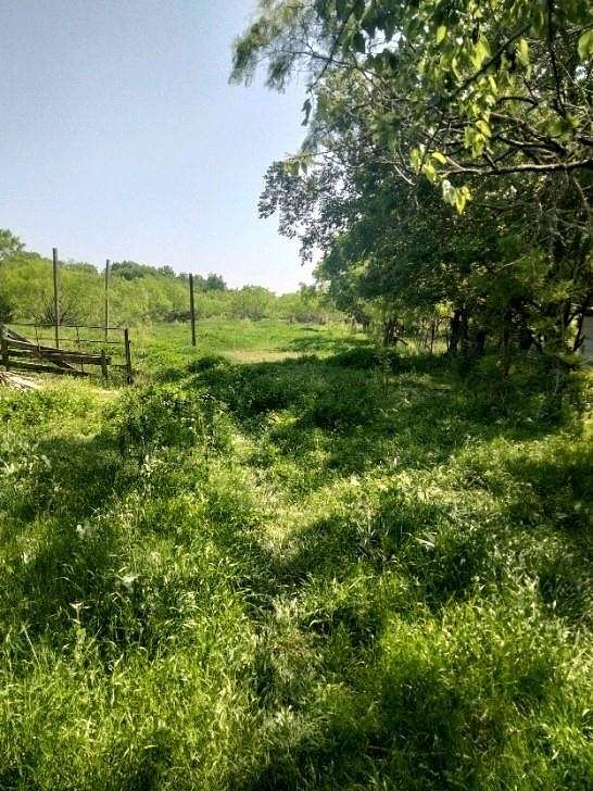 4 Acres of Land for Sale in Gainesville, Texas