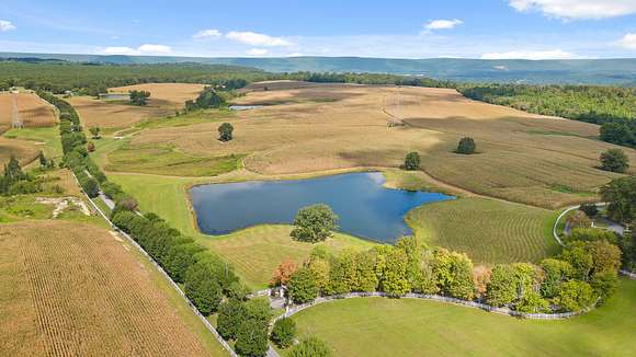 843 Acres of Agricultural Land with Home for Sale in Trenton, Georgia