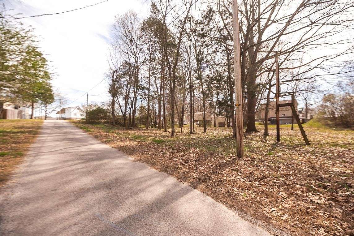 0.45 Acres of Residential Land for Sale in Parsons, Tennessee