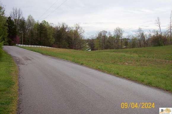 8.1 Acres of Residential Land for Sale in Tompkinsville, Kentucky