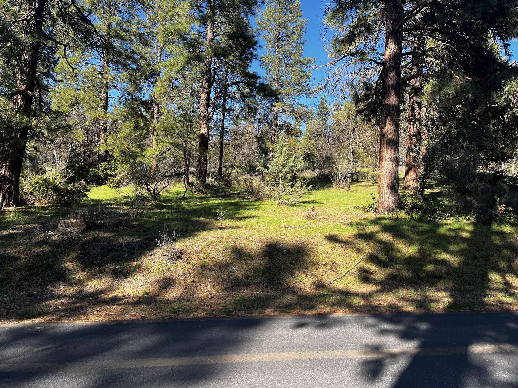 0.53 Acres of Residential Land for Sale in Klamath Falls, Oregon