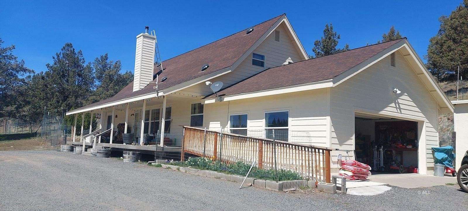 20 Acres of Land with Home for Sale in Alturas, California