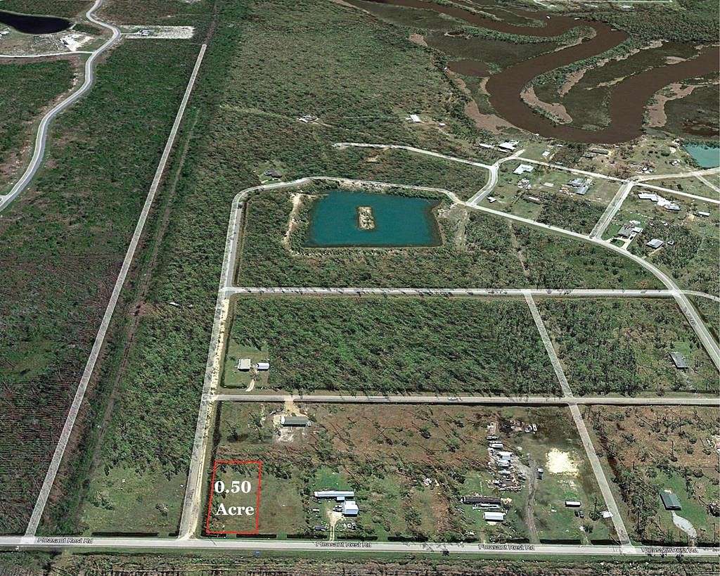 0.51 Acres of Residential Land for Sale in Wewahitchka, Florida