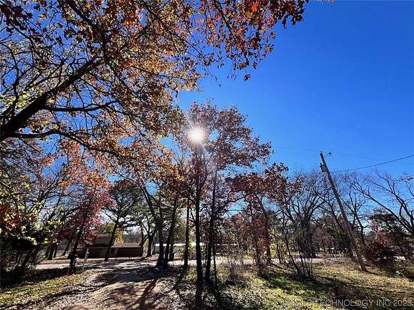 13.7 Acres of Land for Sale in Lone Grove, Oklahoma