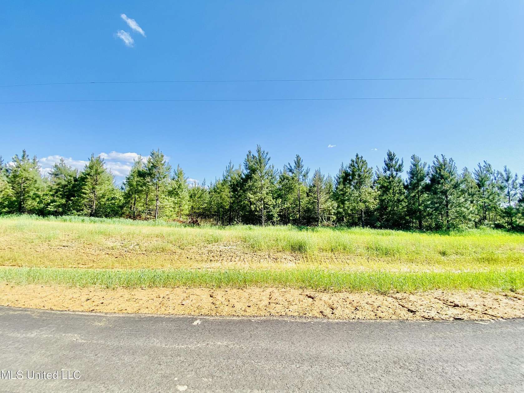2 Acres of Residential Land for Sale in Brandon, Mississippi
