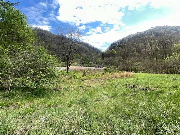 2 Acres of Residential Land for Sale in Mouthcard, Kentucky