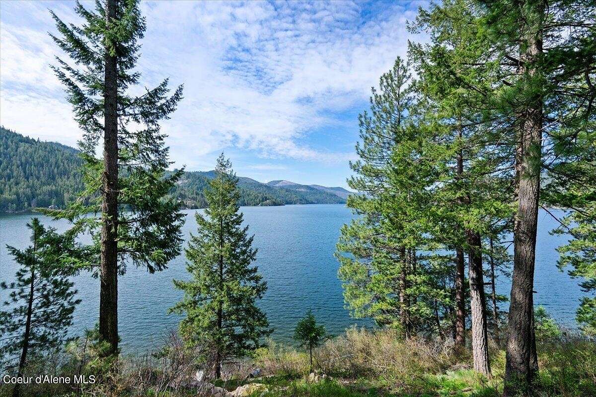 1.3 Acres of Residential Land for Sale in Spirit Lake, Idaho