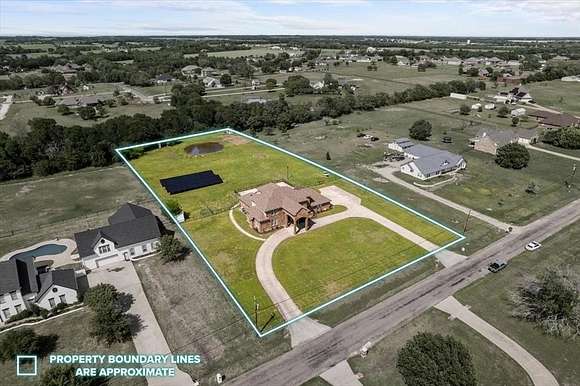 2.38 Acres of Residential Land with Home for Sale in Van Alstyne, Texas