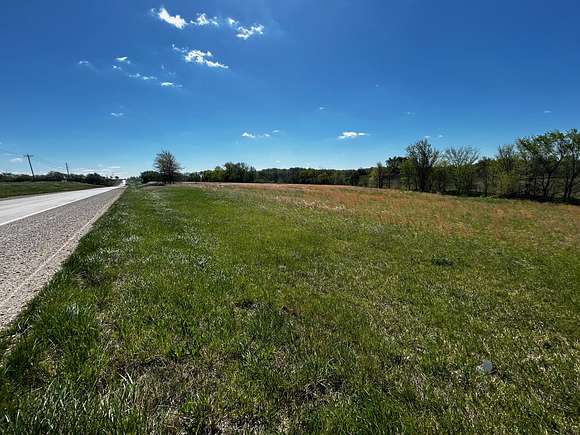 10 Acres of Recreational Land & Farm for Sale in Sturgeon, Missouri