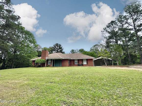 2.9 Acres of Residential Land with Home for Sale in Brandon, Mississippi
