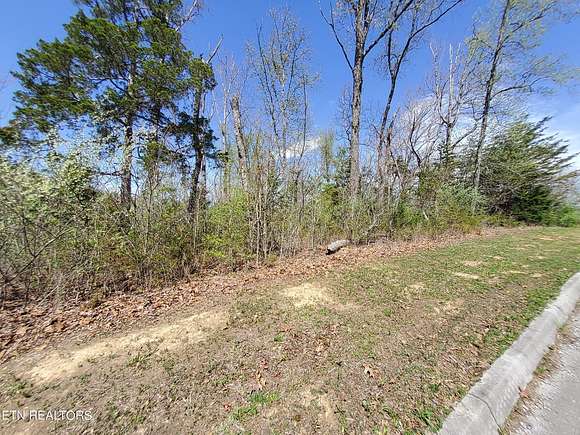 1.4 Acres of Residential Land for Sale in Dandridge, Tennessee