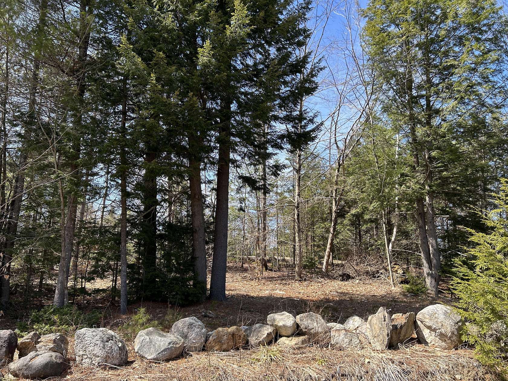 2.5 Acres of Residential Land for Sale in Freeport, Maine